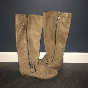 Steve Madden boots